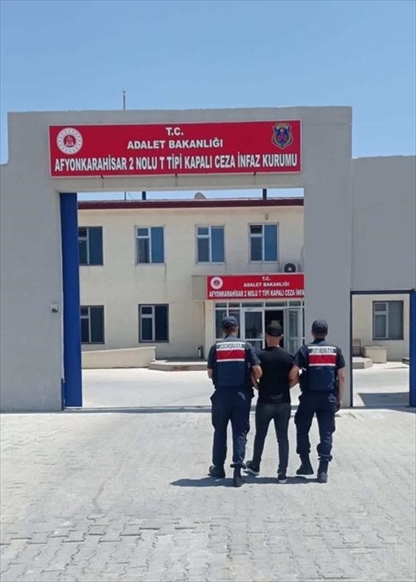 Afyonkarahisar'da FETÖ hükümlüsü yakalandı