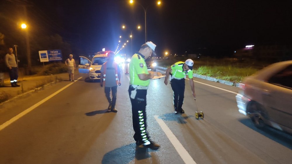 Sakarya'da otomobilin çarptığı genç hayatını kaybetti