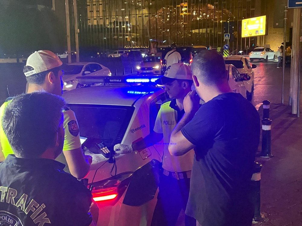 İstanbul'da taksicilere alkol ve uyuşturucu madde kullanımına ilişkin denetim