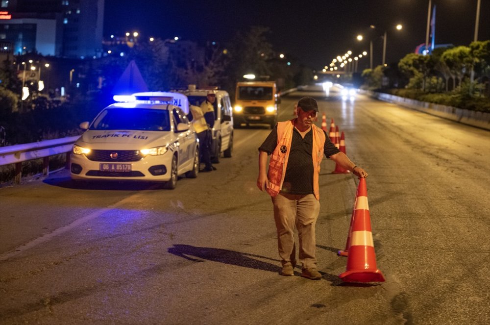 Ankara Elmadağ’da şarampole devrilen tır alev aldı