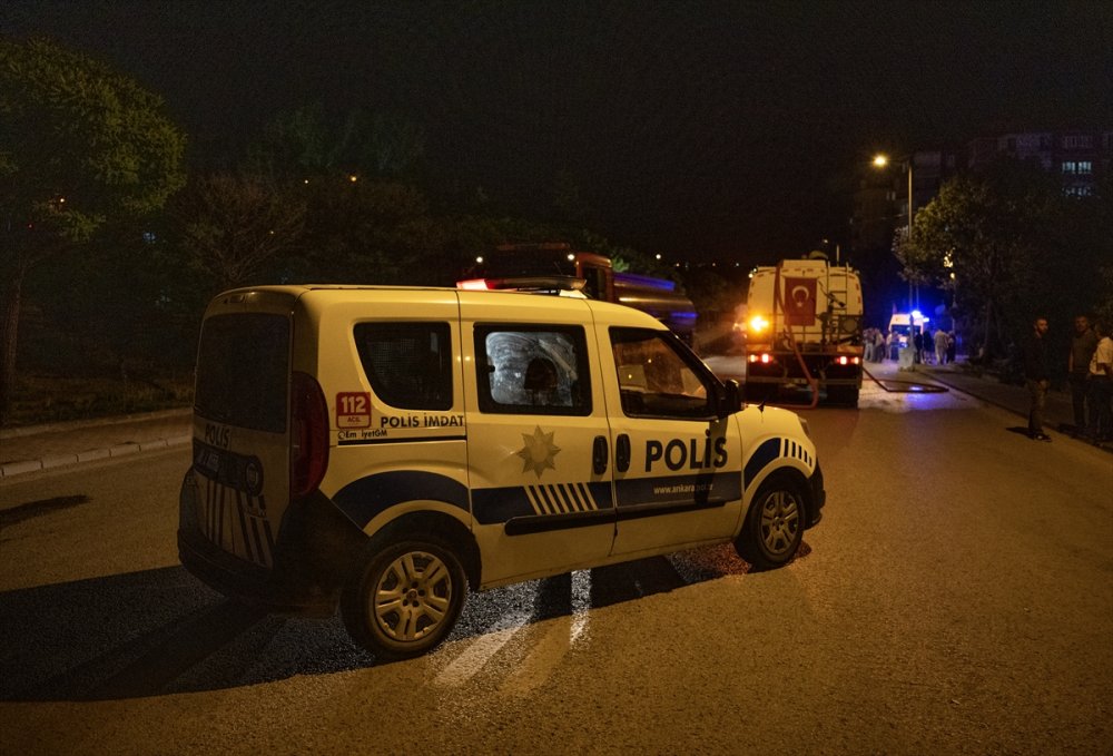 Ankara Elmadağ’da şarampole devrilen tır alev aldı