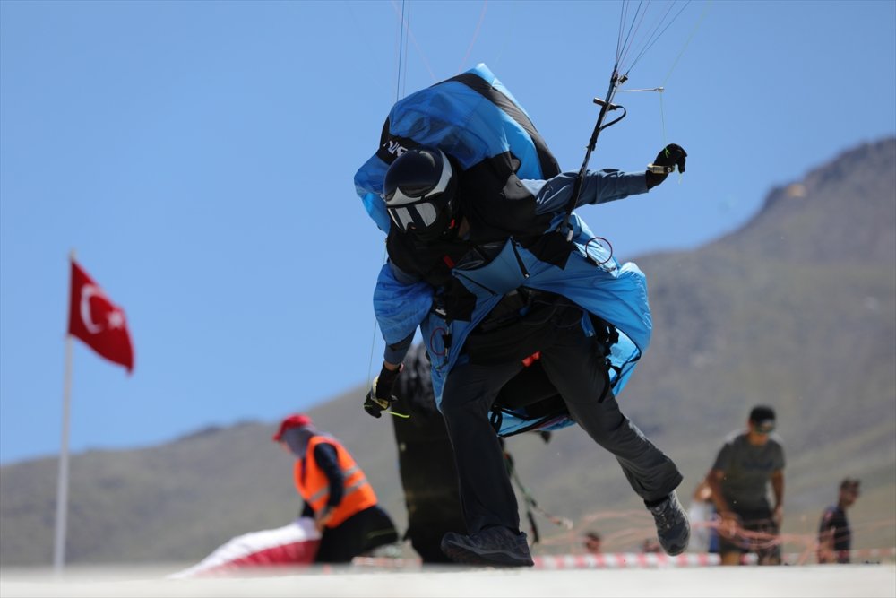 Yamaç Paraşütü Dünya Kupası, Hasan Dağı'nda başladı