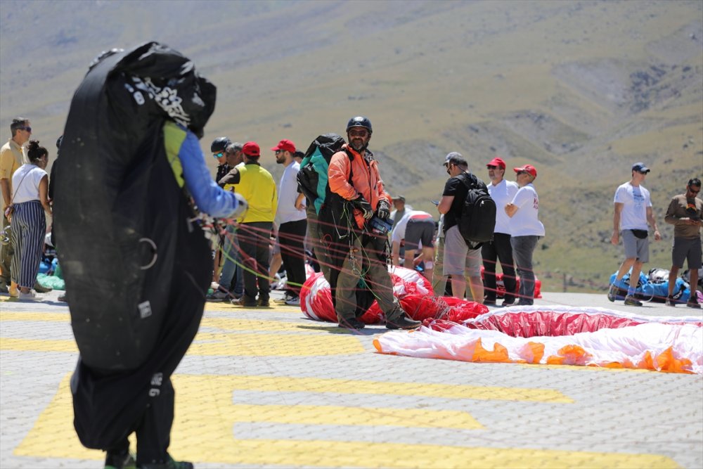 Yamaç Paraşütü Dünya Kupası, Hasan Dağı'nda başladı