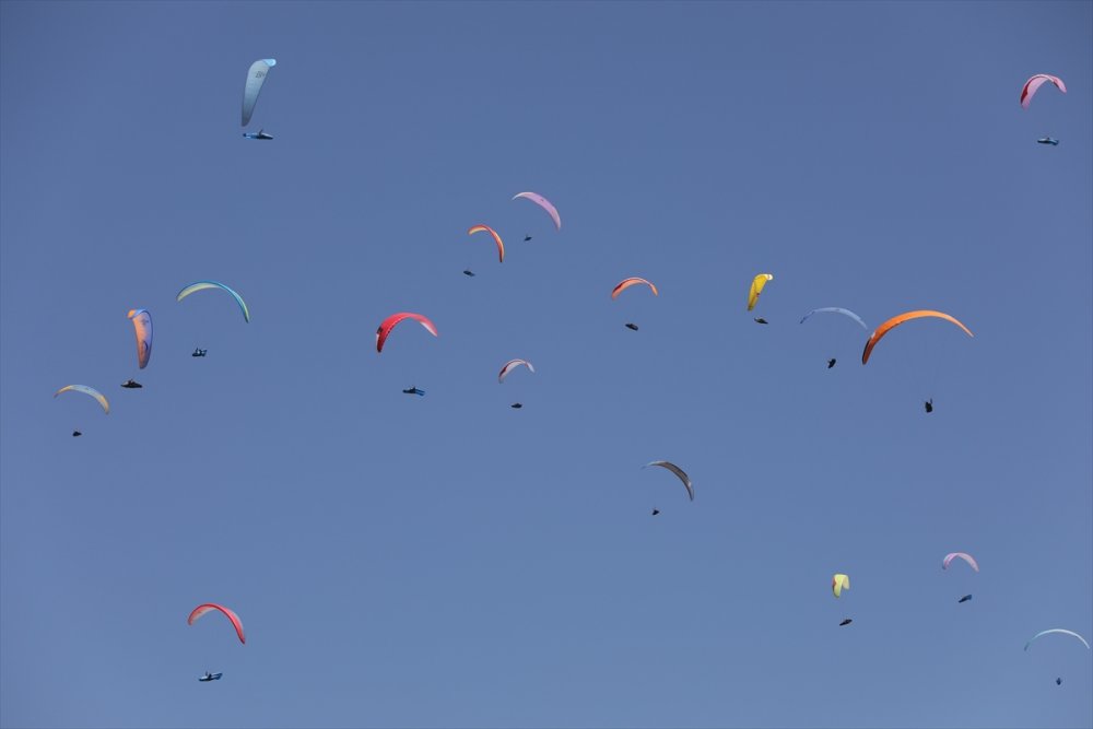 Yamaç Paraşütü Dünya Kupası, Hasan Dağı'nda başladı