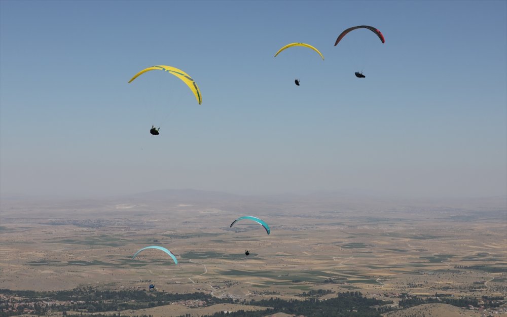 Yamaç Paraşütü Dünya Kupası, Hasan Dağı'nda başladı