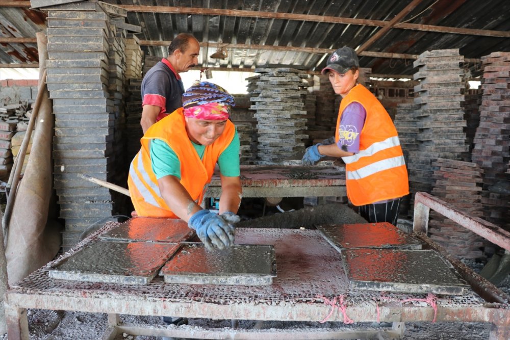 "'Kadın yapamaz.' diye bir kanun yok, yapar"