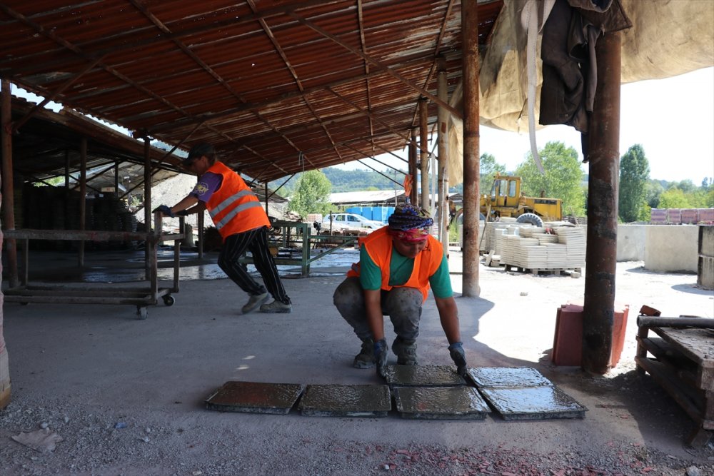 "'Kadın yapamaz.' diye bir kanun yok, yapar"