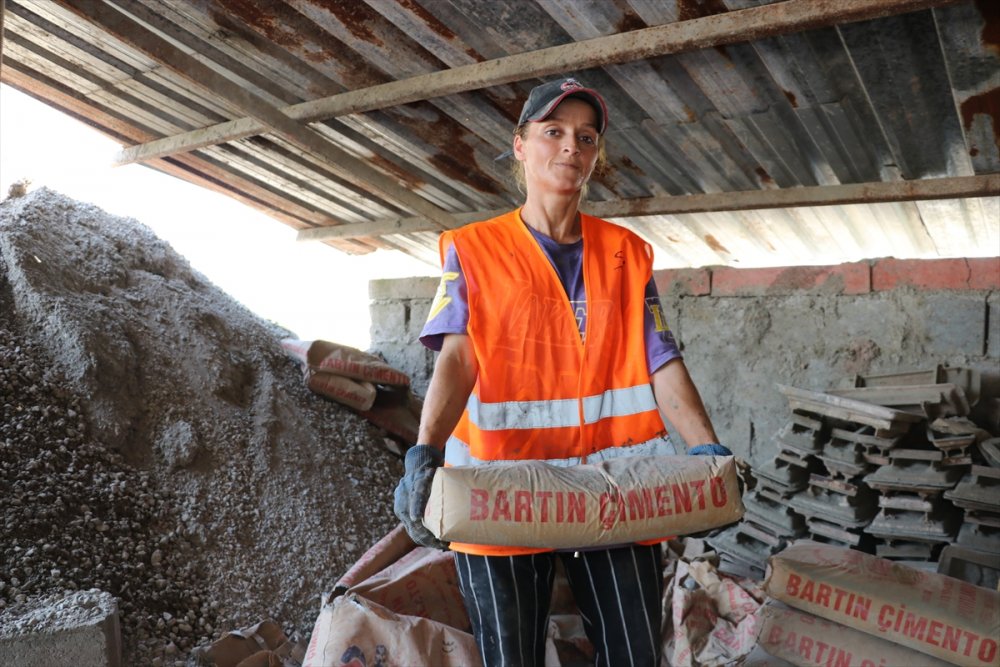 "'Kadın yapamaz.' diye bir kanun yok, yapar"