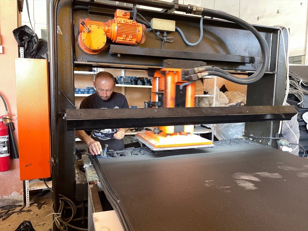 Selden etkilenen iş yerleri tekrardan faaliyete başladı