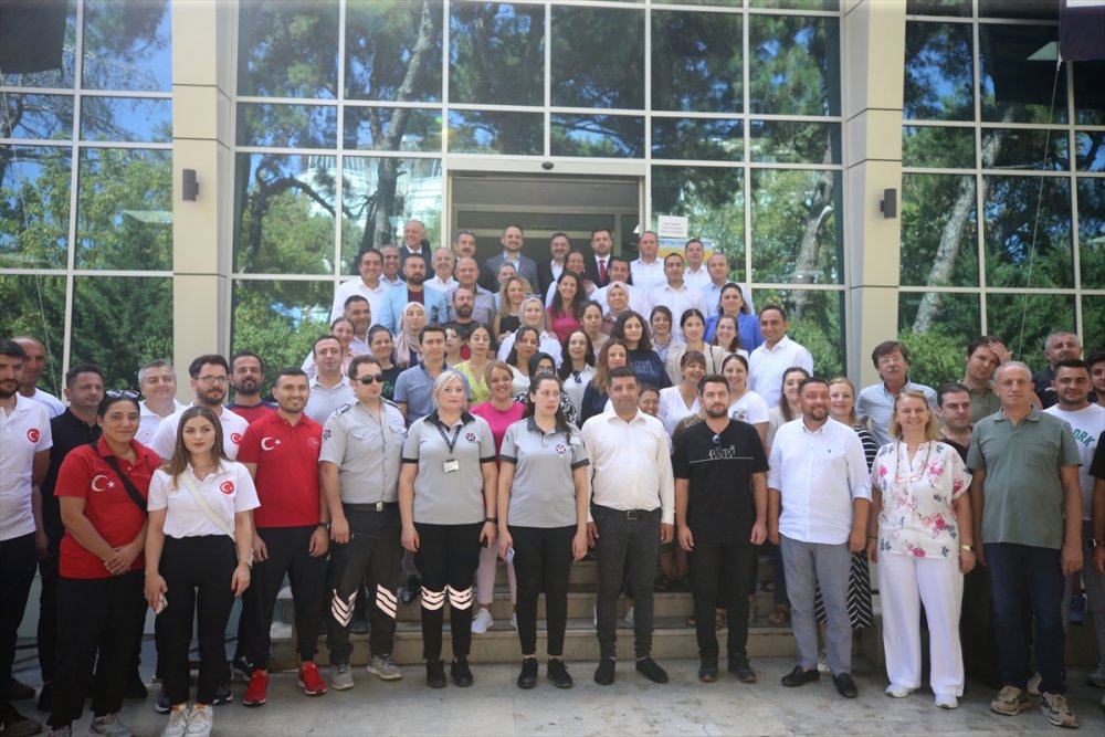 Gençlik ve Spor Bakan Yardımcısı Enes Eminoğlu, Kırklareli'nde ziyaretlerde bulundu