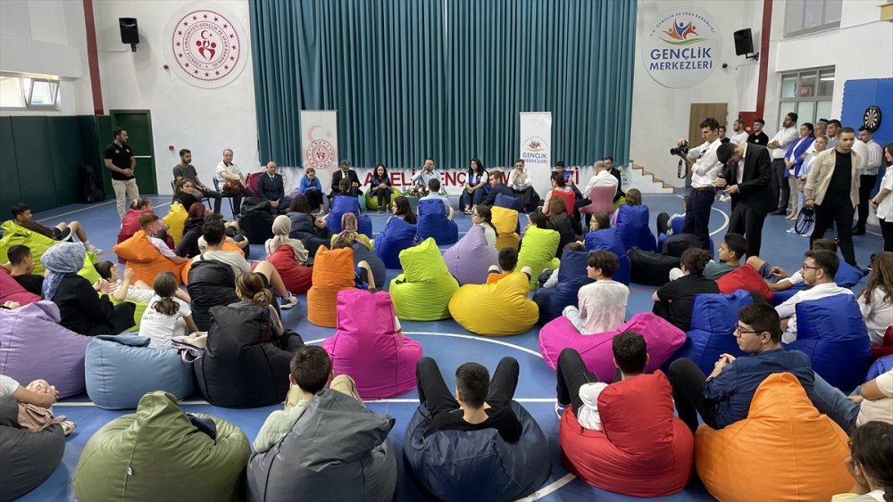 Gençlik ve Spor Bakan Yardımcısı Enes Eminoğlu, Kırklareli'nde ziyaretlerde bulundu