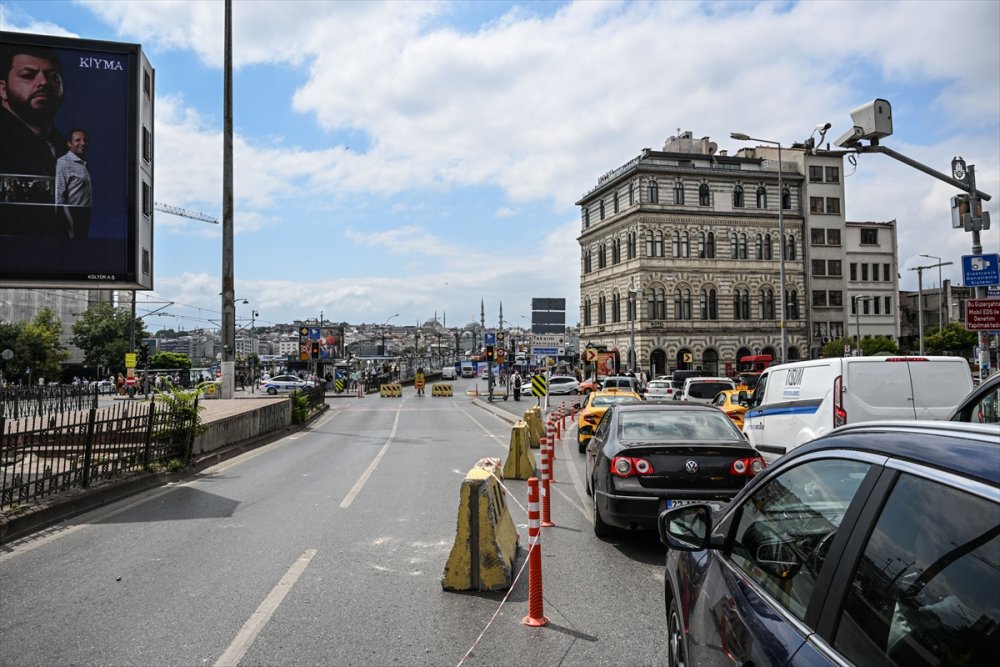 İBB Galata Köprüsü'nÜ bakıma aldı trafikte yoğunluğu var