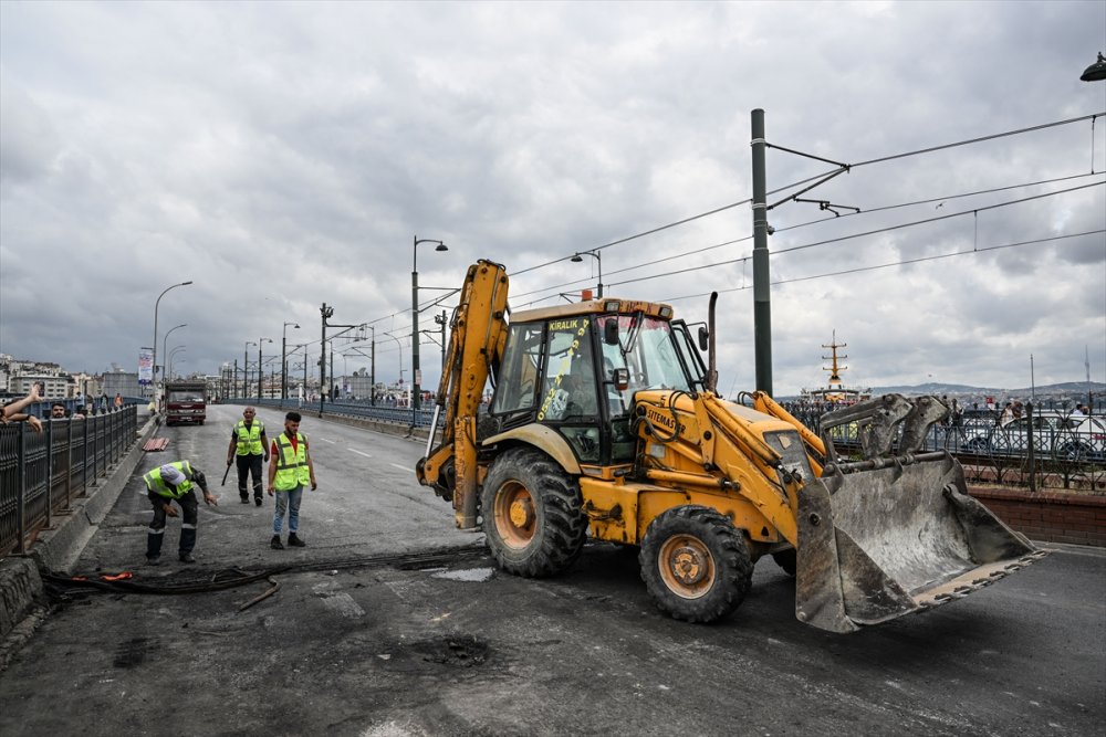 İBB Galata Köprüsü'nÜ bakıma aldı trafikte yoğunluğu var
