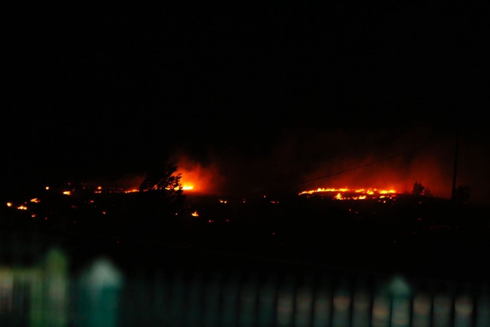 Malatya'da dağlık alanda yangın çıktı müdahale sürüyor