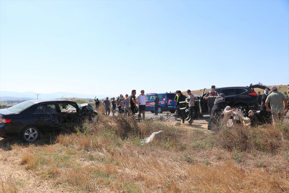 Trafik kazasında 6 kişi yaralandı