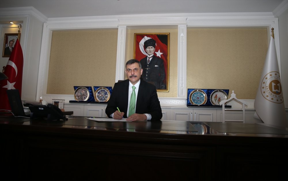 Erzurum Valisi Mustafa Çiftçi görevine başladı