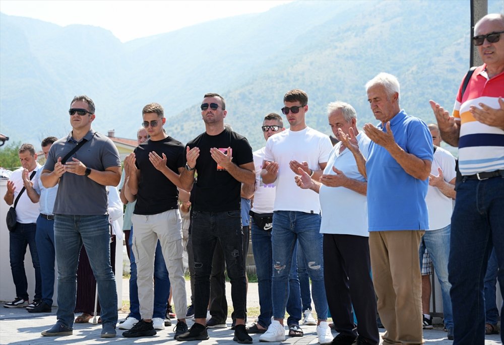 Bosna savaşında Mostar'da katledilen kişiler anıldı