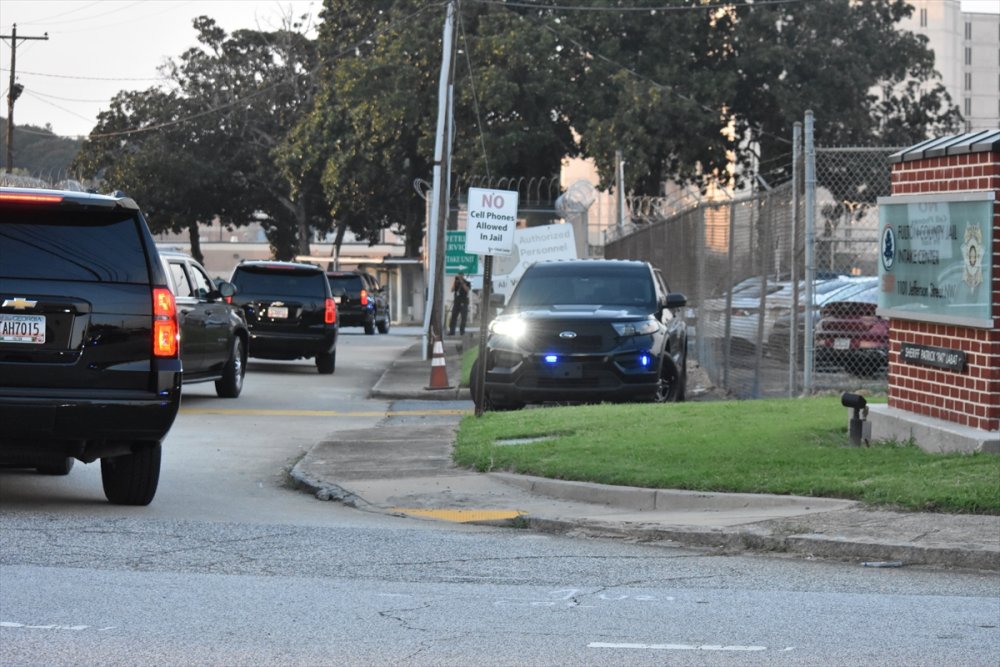 "Seçime müdahale" davası üzerine Donald Trump teslim oldu