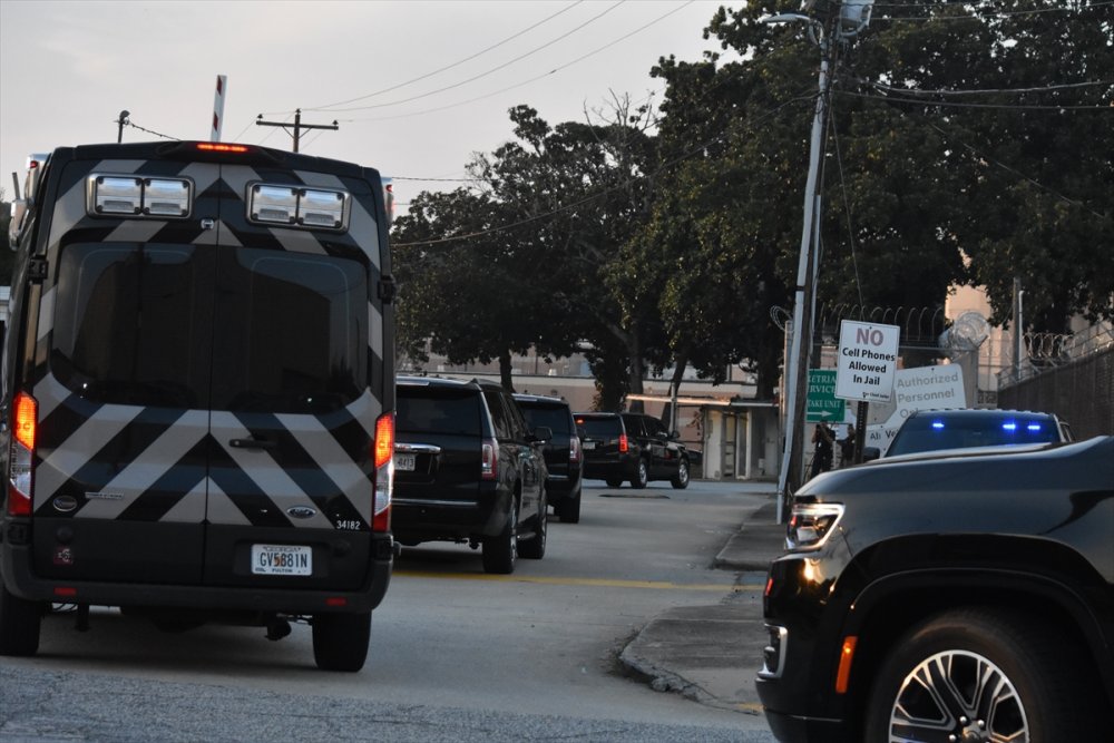 "Seçime müdahale" davası üzerine Donald Trump teslim oldu