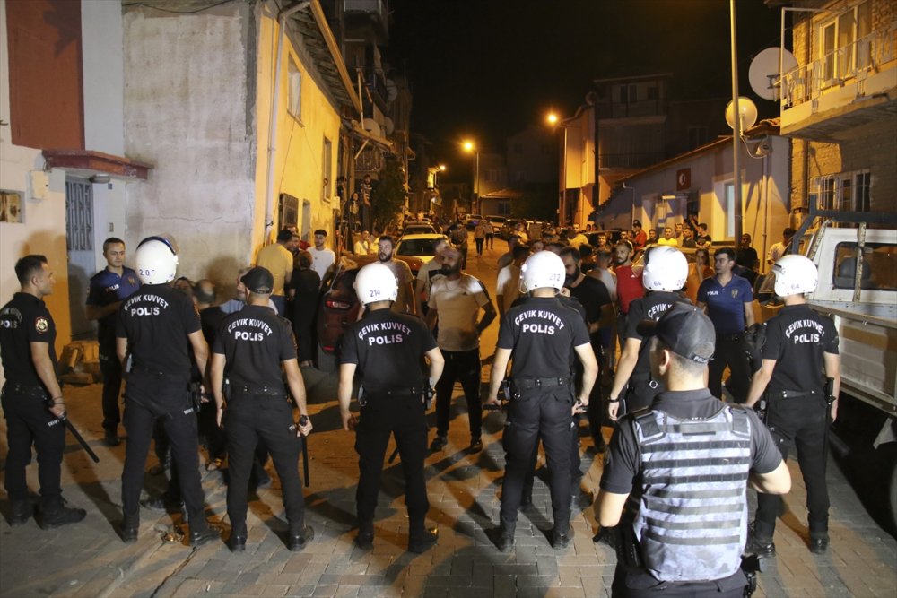 Aile içi bıçaklı kavga, 5 yaralı