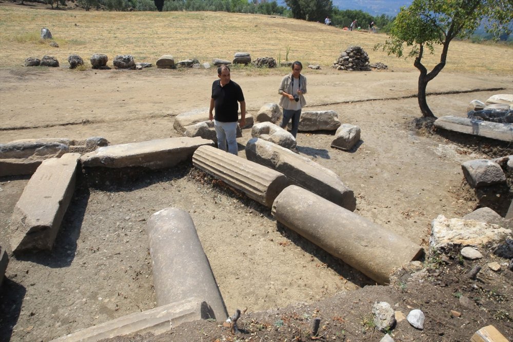 Antik Kenti'te deprem izlerine rastlandı