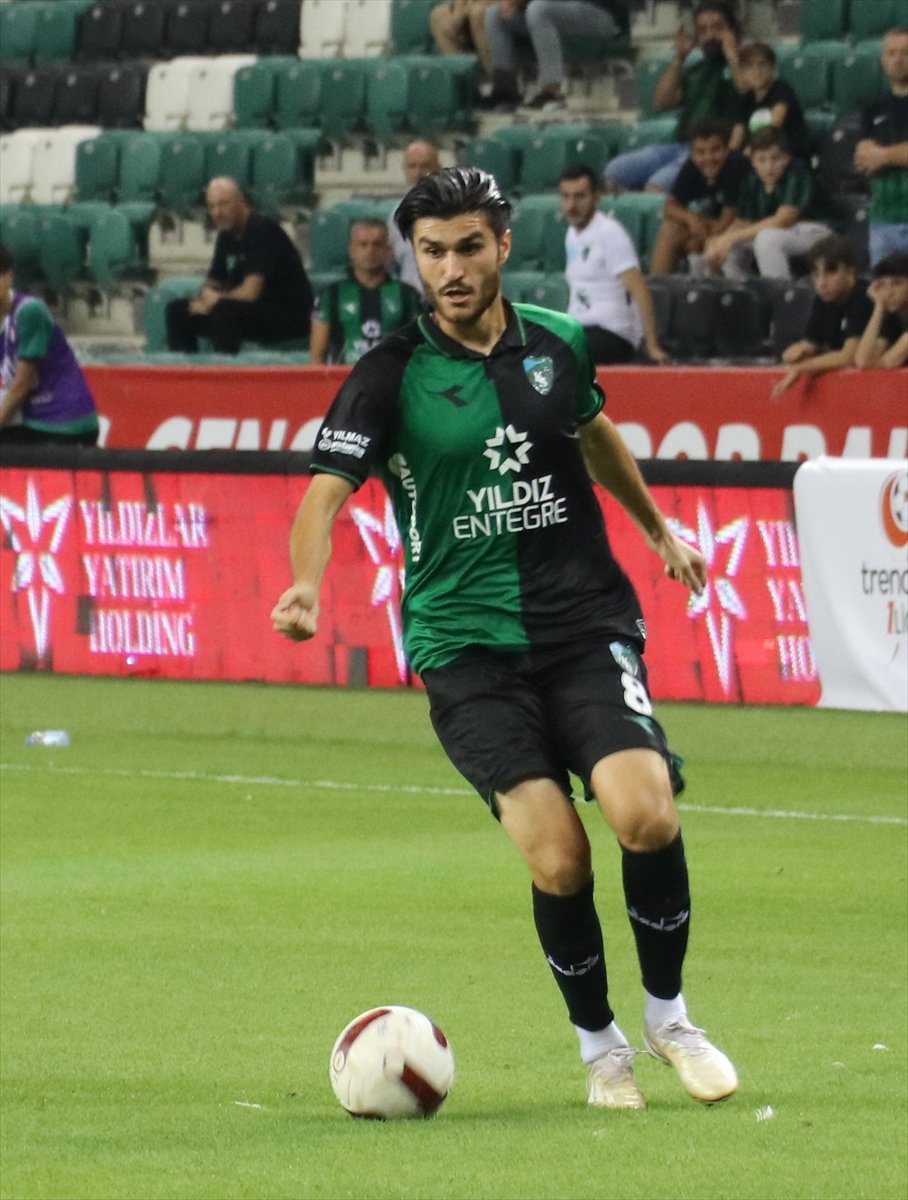 Ertuğrul Sağlam’lı Kocaelispor Altay’ı 3-2 yendi