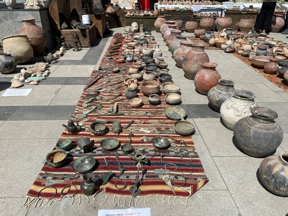 7 bin 364 adet tarihi eser ele geçirildi