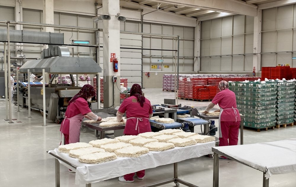 Kırşehir'de yufka üreten işletmede 40 kadın çalışıyor