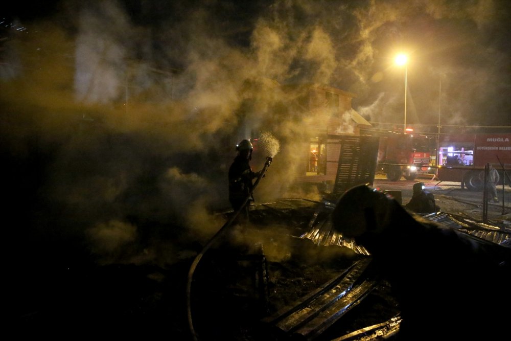 Fethiye'de ahşap atölyesinde çıkan yangın söndürüldü
