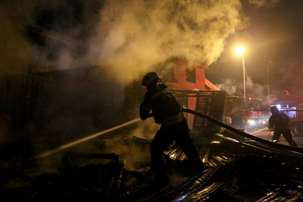Fethiye'de ahşap atölyesinde çıkan yangın söndürüldü