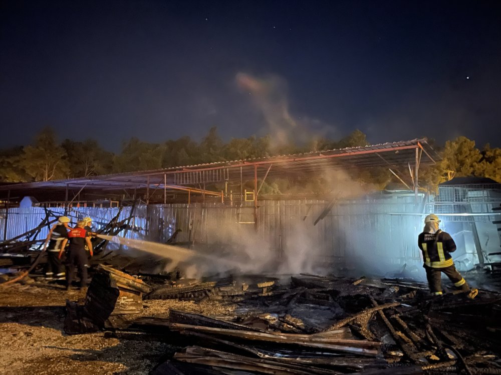 Fethiye'de ahşap atölyesinde çıkan yangın söndürüldü