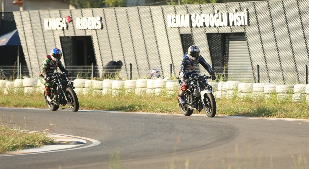 Milli motosikletçinin Fransa'da hedefi zirve