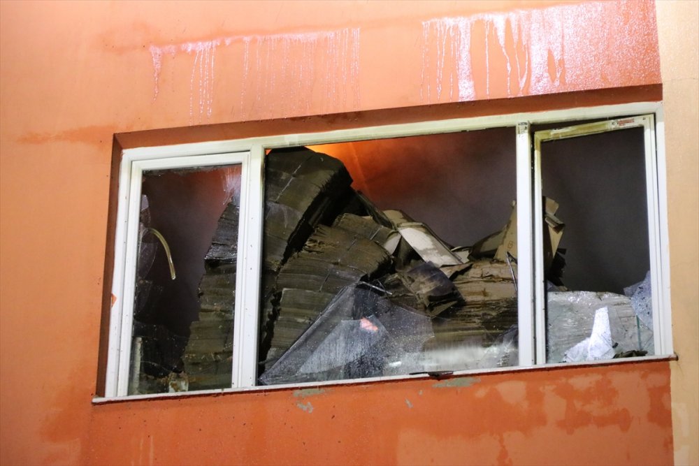 Ambalaj imalathanesinde çıkan yangın söndürüldü