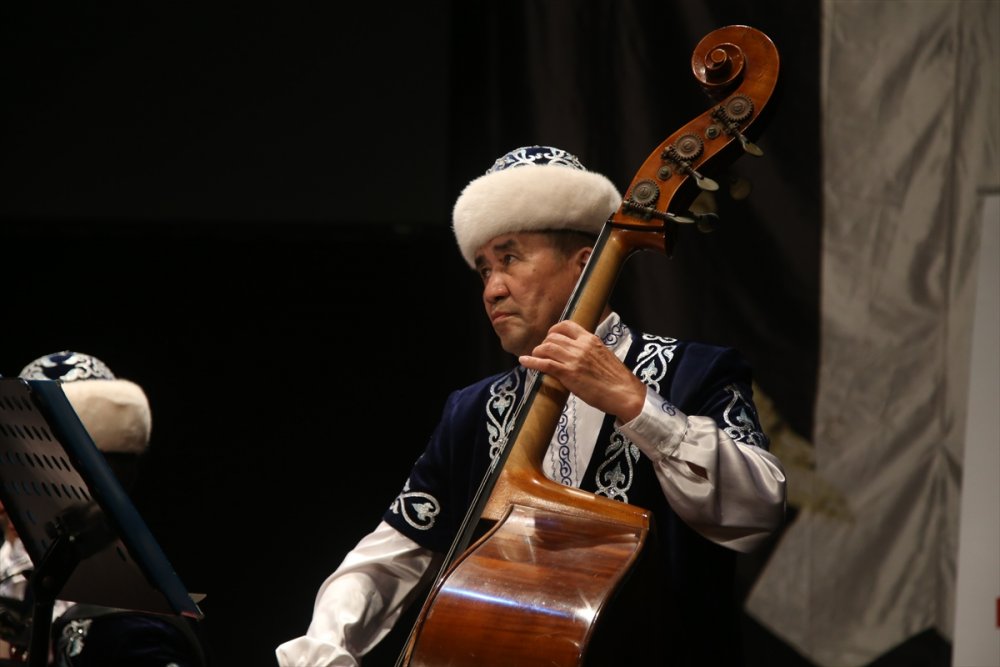 Tattimbet Akademik Halk Çalgıları Orkestrası konser verdi