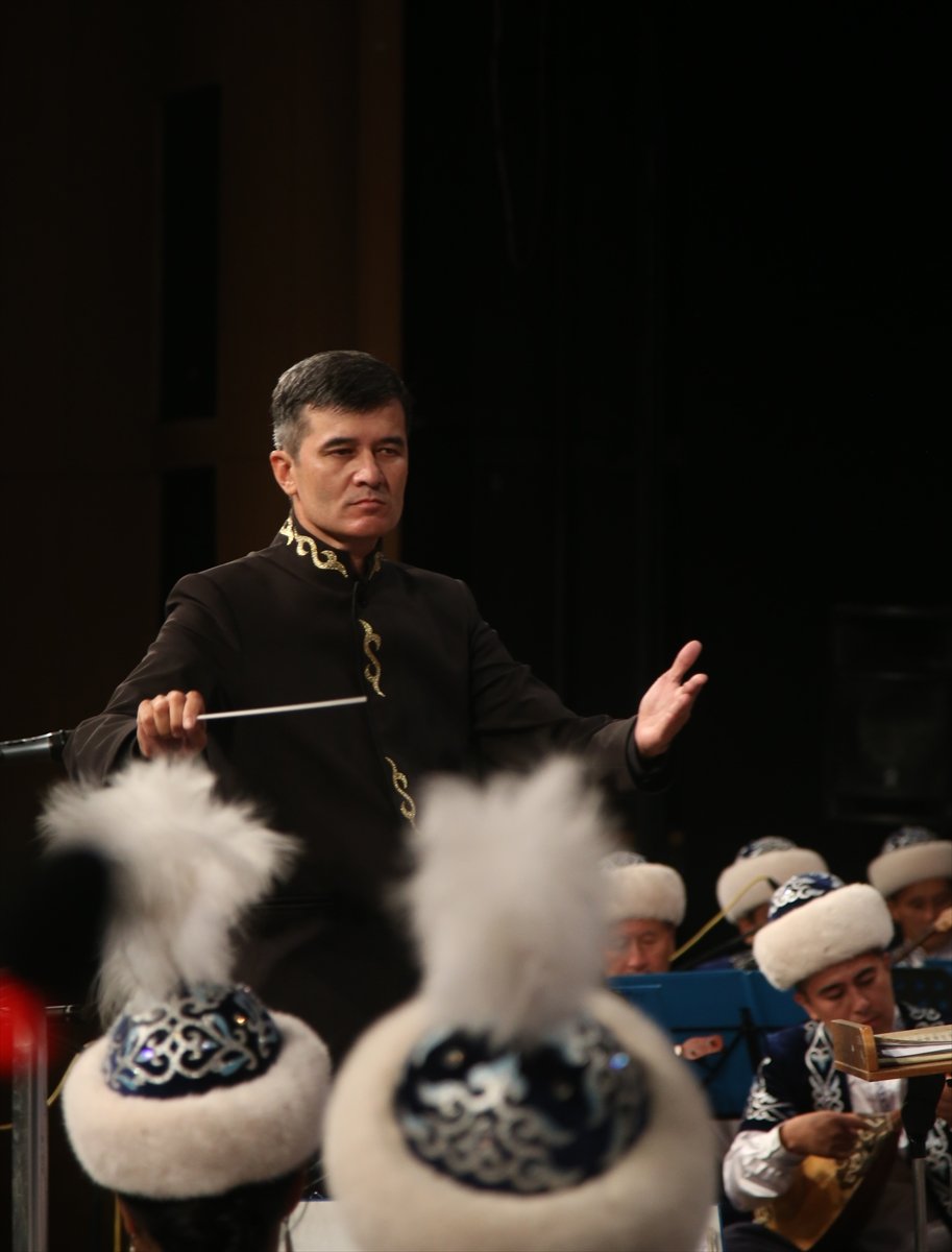 Tattimbet Akademik Halk Çalgıları Orkestrası konser verdi