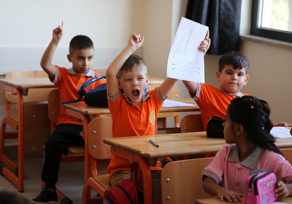 Ege illerinde yeni eğitim öğretim yılı başladı