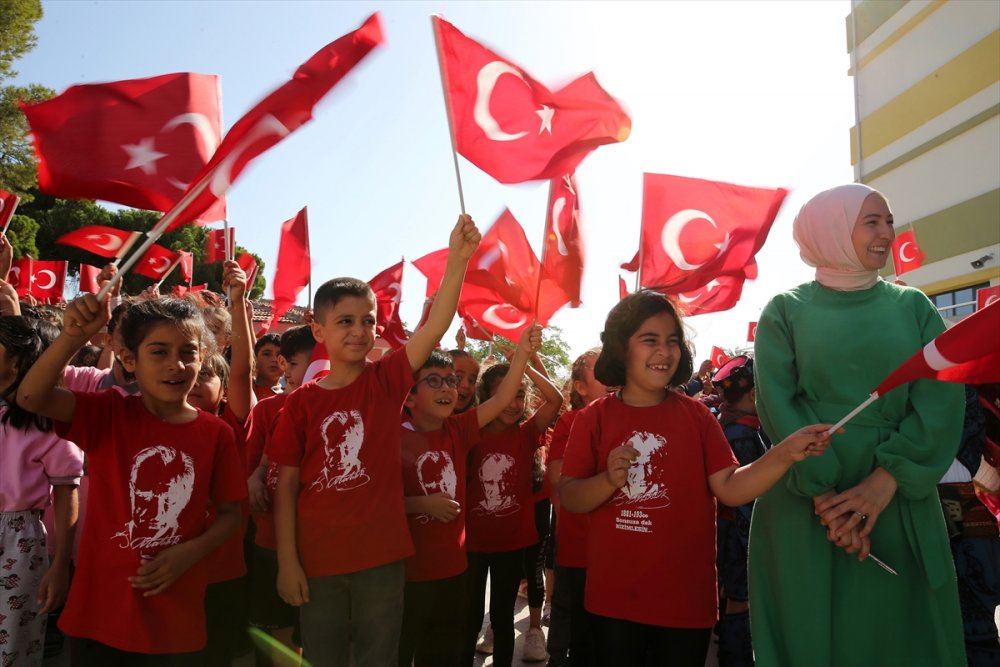 Ege illerinde yeni eğitim öğretim yılı başladı