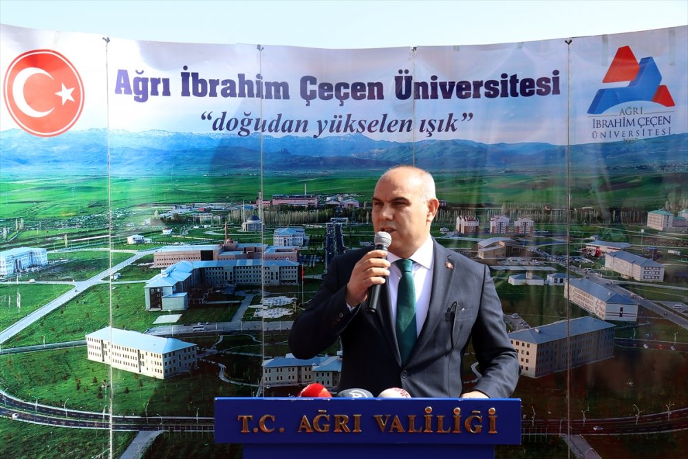 Depremzede çocukların yer aldığı futbol turnuvası başladı