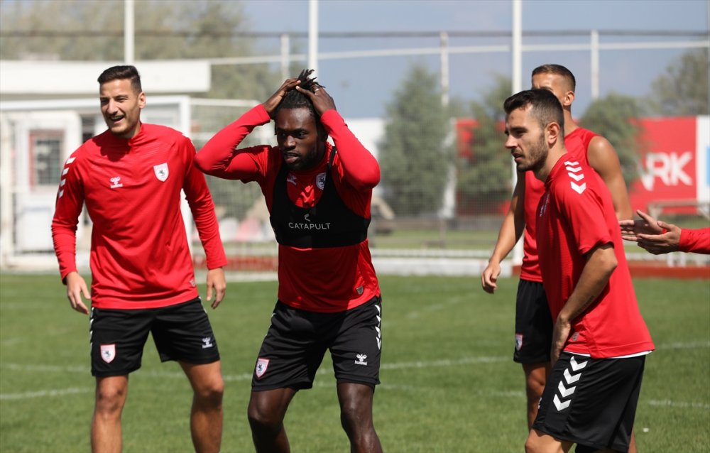 Dimata: "Hedefim Avrupa'nın en iyi forvetlerinden biri olmak"