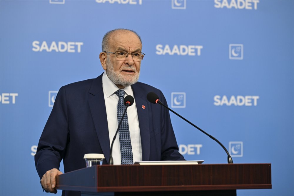 Karamollaoğlu: Ülkemizi her türlüsünden kurtarmamız gerekiyor