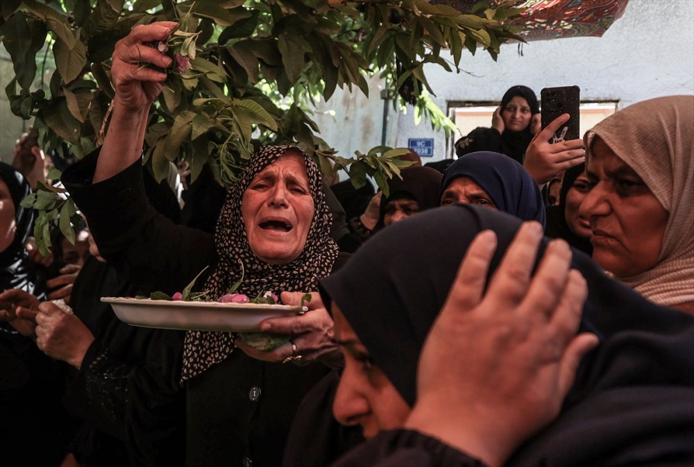 Gazze'deki patlamada ölen 5 Filistinli torağa verildi