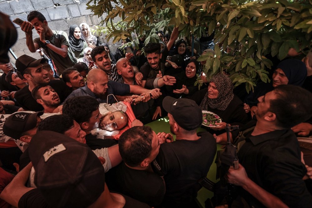 Gazze'deki patlamada ölen 5 Filistinli torağa verildi