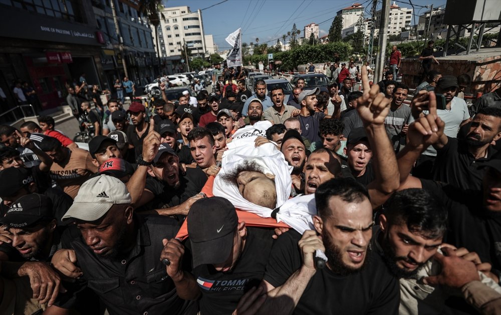 Gazze'deki patlamada ölen 5 Filistinli torağa verildi