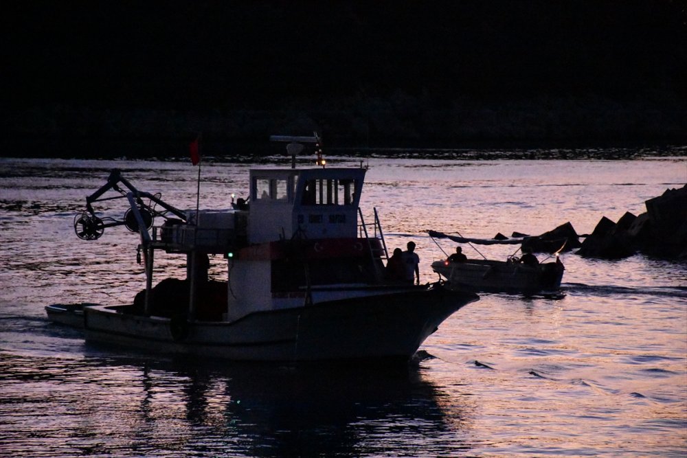 Akdenizli balıkçılar denize açıldı