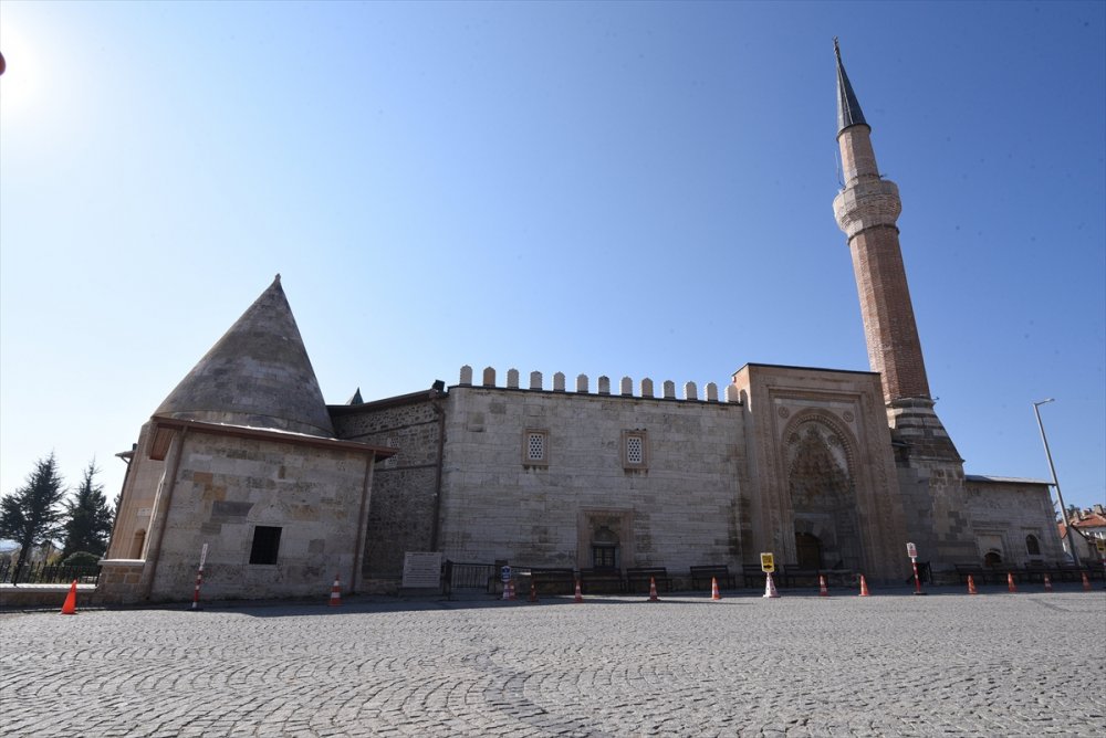 Beyşehir Eşrefoğlu Camii UNESCO Dünya Mirası Listesine eklendi