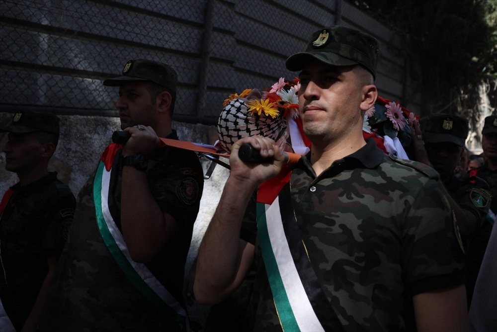 10 Temmuz'da Katledilen Filistinli toprağa verildi