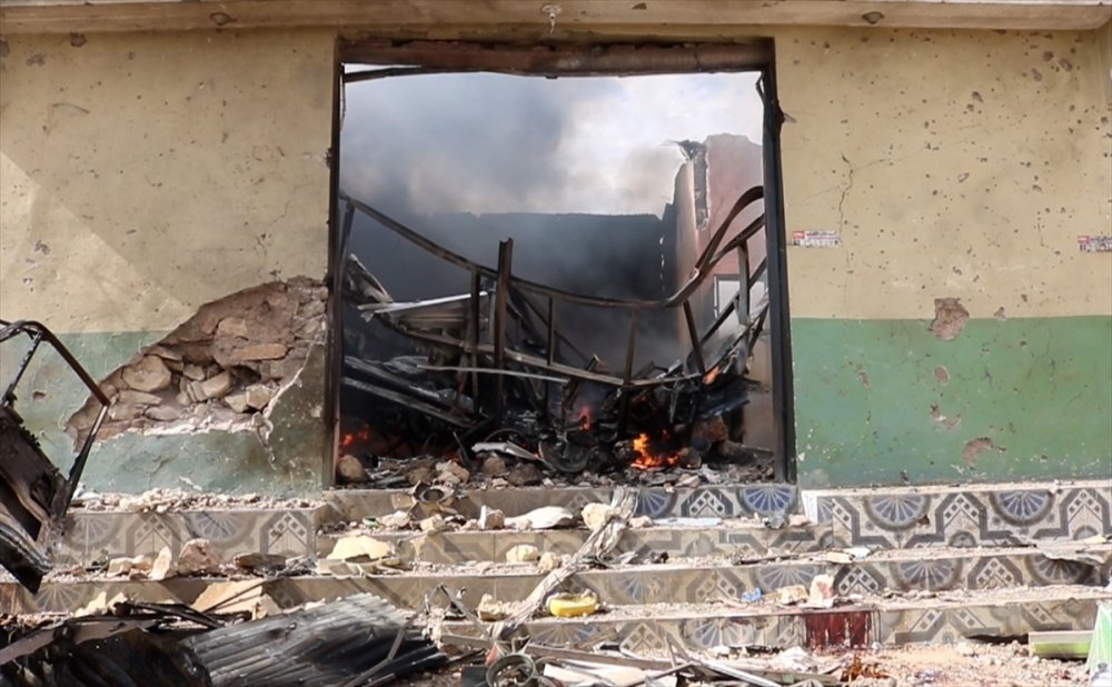 Bombalı araçla düzenlenen saldırıda en az 10 kişi yaşamını yitirdi