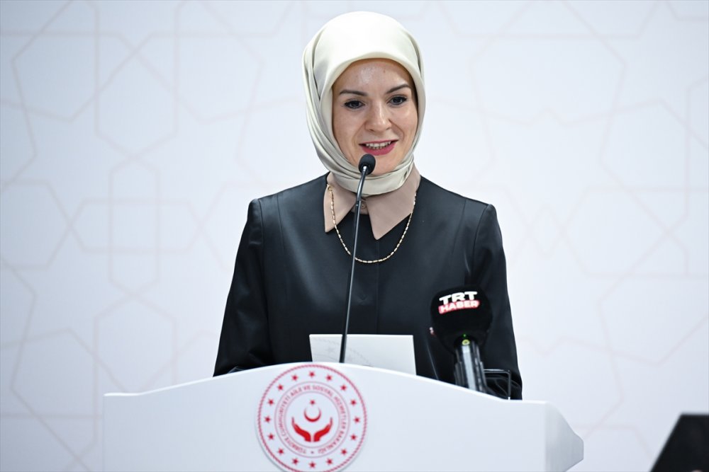 Bakan Göktaş, devlet korumasındaki gençlerin kamu kurumlarına yerleştirilmesi töreninde konuştu: