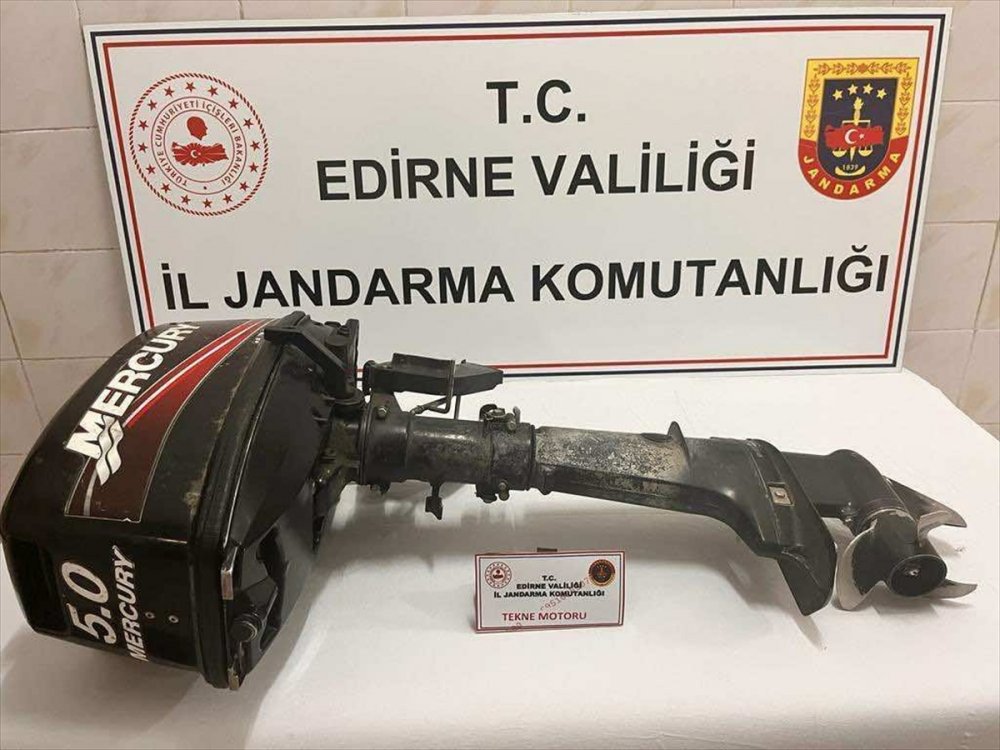 Tekne motoru çalan 2 zanlı tutuklandı