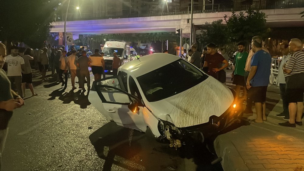 Adana'da trafik kazasında 1 kişi öldü, 3 kişi yaralandı